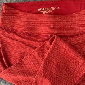 Beyond Yoga Red Heathered leggings